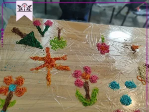 مسی پلی با ماکارونی رنگی