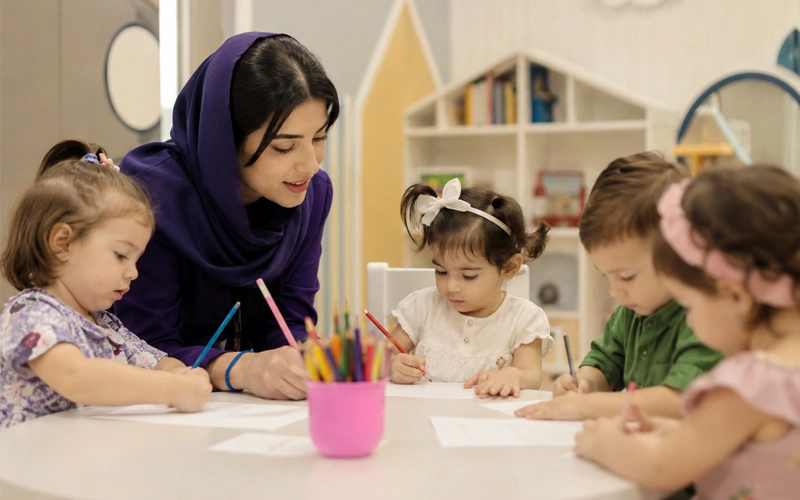 شغل مربیگری مهدکودک خانم